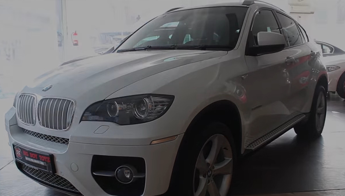 Lamborghini Aventador vs. Plane | BBT