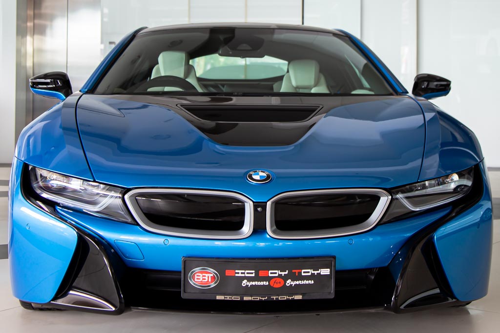 BMW i8