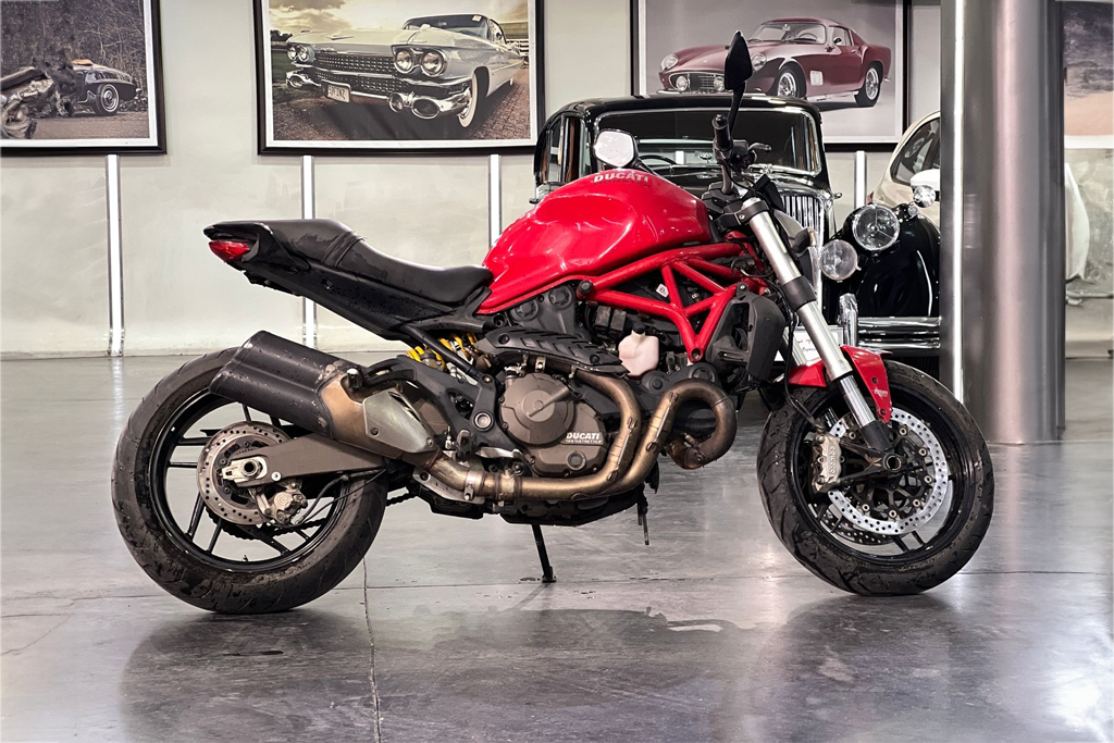 Ducati Monster 