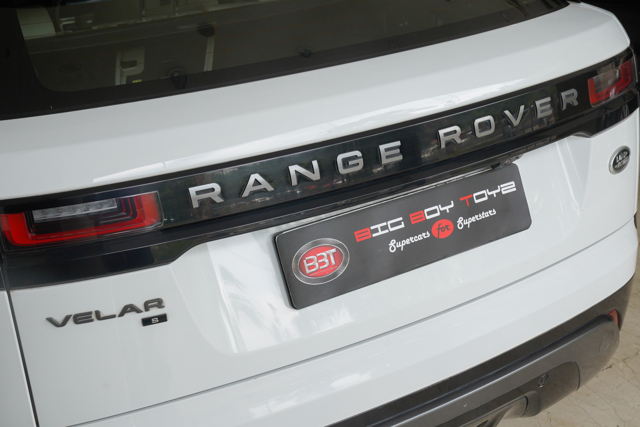 RANGE ROVER VELAR P250 R DYNAMIC S