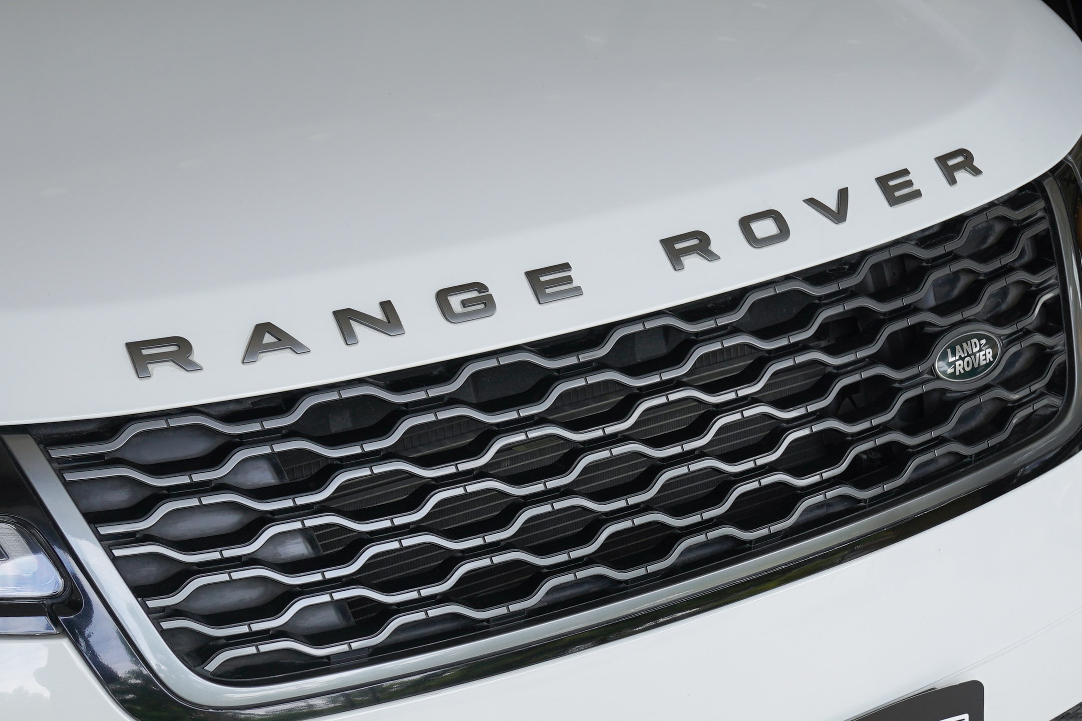 RANGE ROVER VELAR P250 R DYNAMIC S