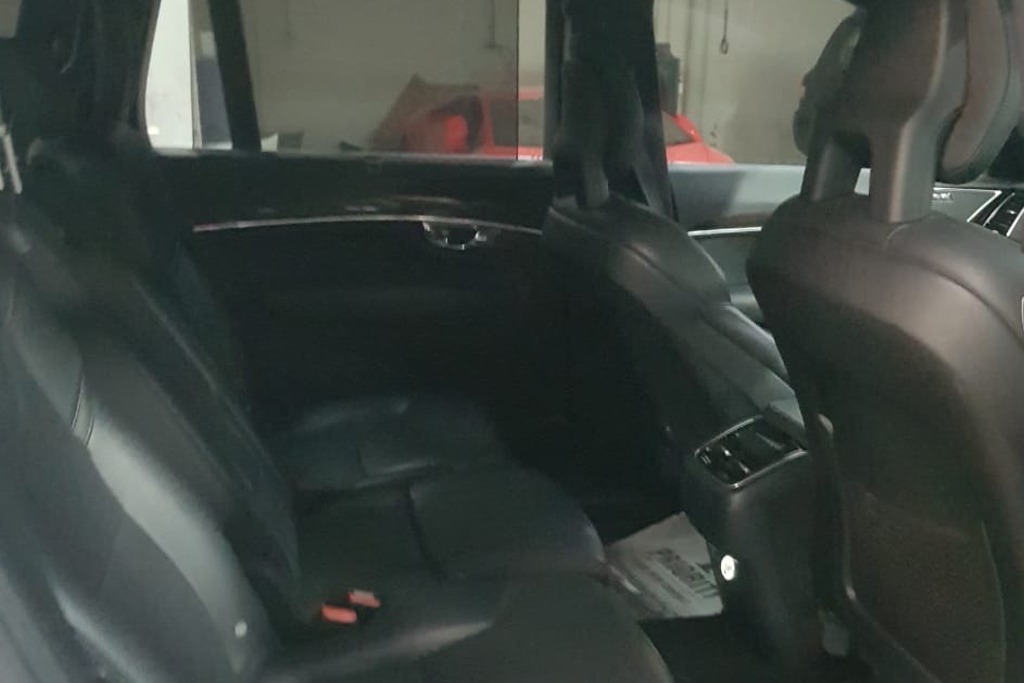 2016 Volvo XC 90 Momentum