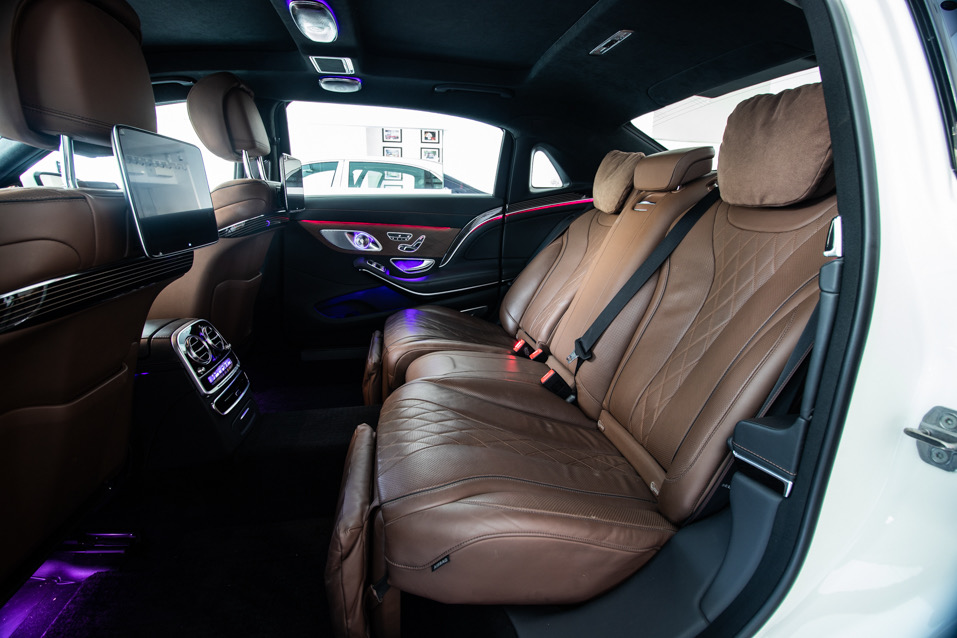 Mercedes Maybach S560