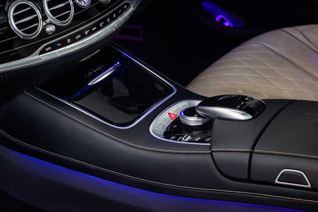 Mercedes Maybach S560