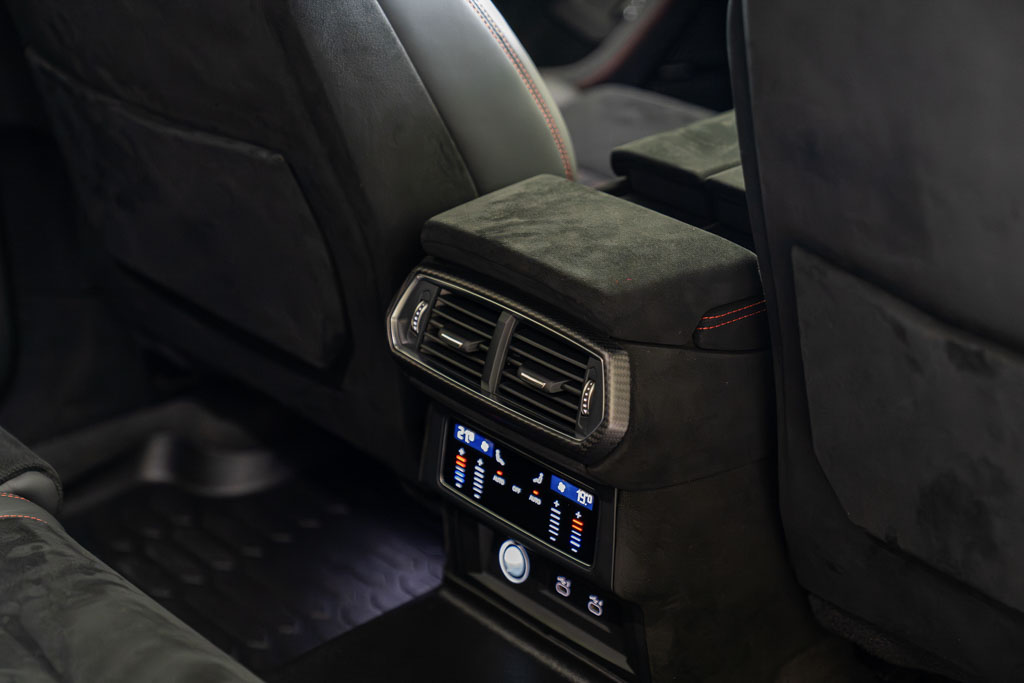 LAMBORGHINI URUS PERFORMANTE