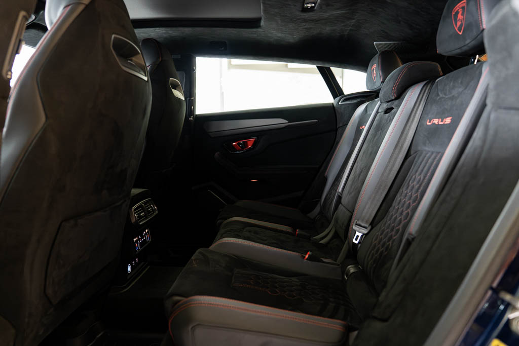 LAMBORGHINI URUS PERFORMANTE