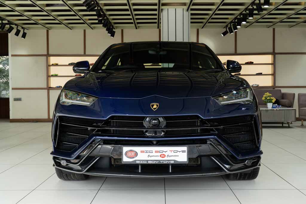 LAMBORGHINI URUS PERFORMANTE
