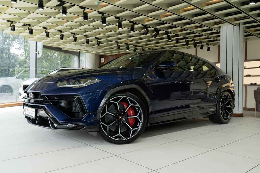 LAMBORGHINI URUS PERFORMANTE