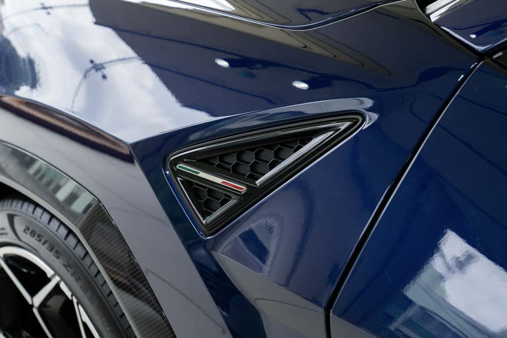 LAMBORGHINI URUS PERFORMANTE