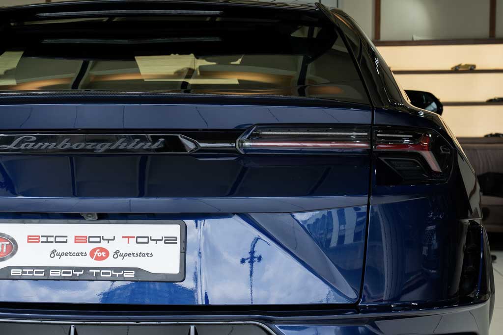 LAMBORGHINI URUS PERFORMANTE