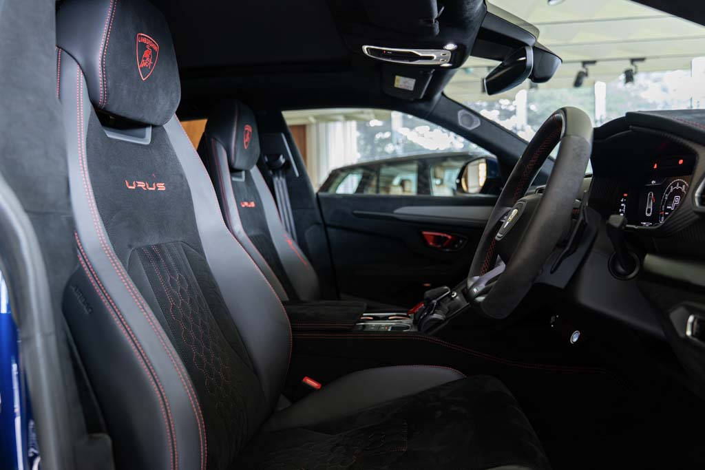 LAMBORGHINI URUS PERFORMANTE