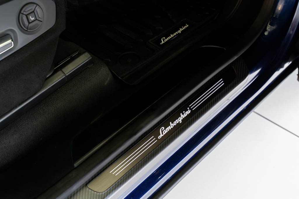 LAMBORGHINI URUS PERFORMANTE