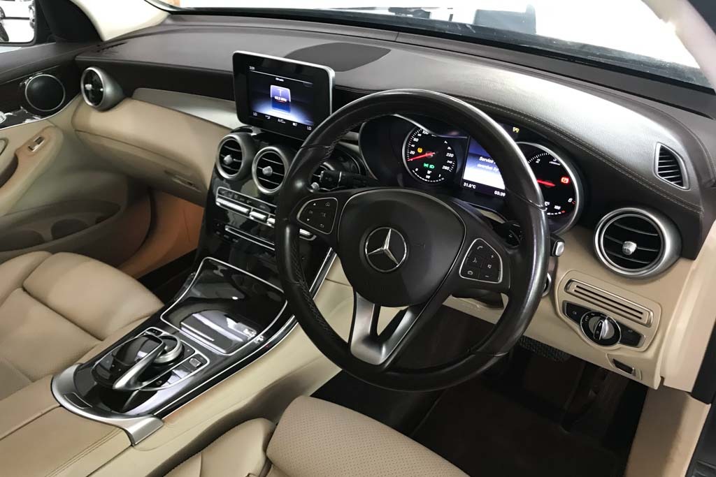 MERCEDES BENZ GLC 220D