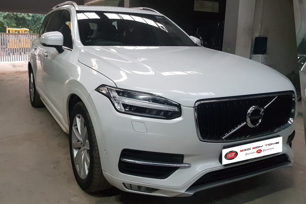 2016 Volvo XC 90 Momentum