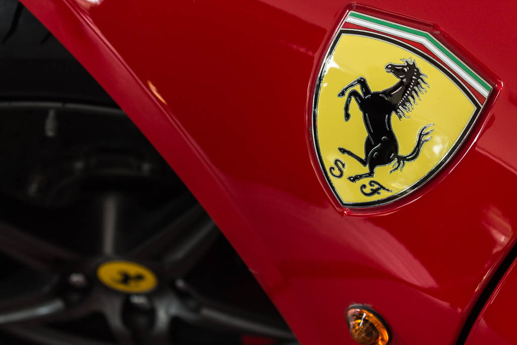 Ferrari 458 Italia Model and badging