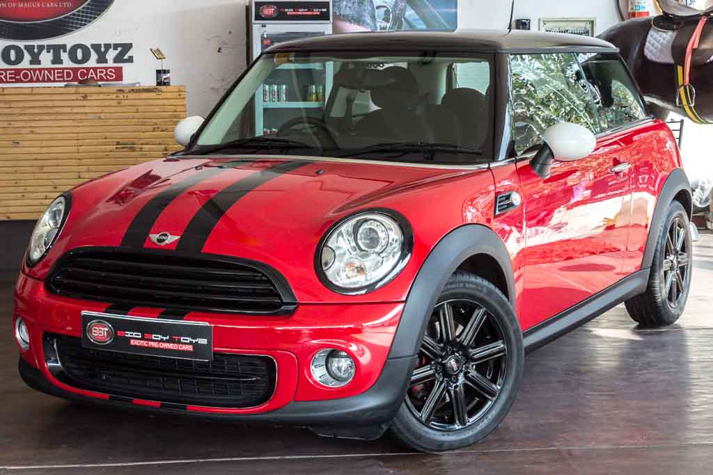 Mini Cooper Countryman S Front left side