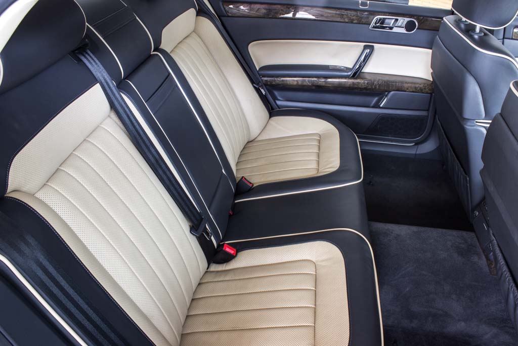 Volkswagen Phaeton Rear seats