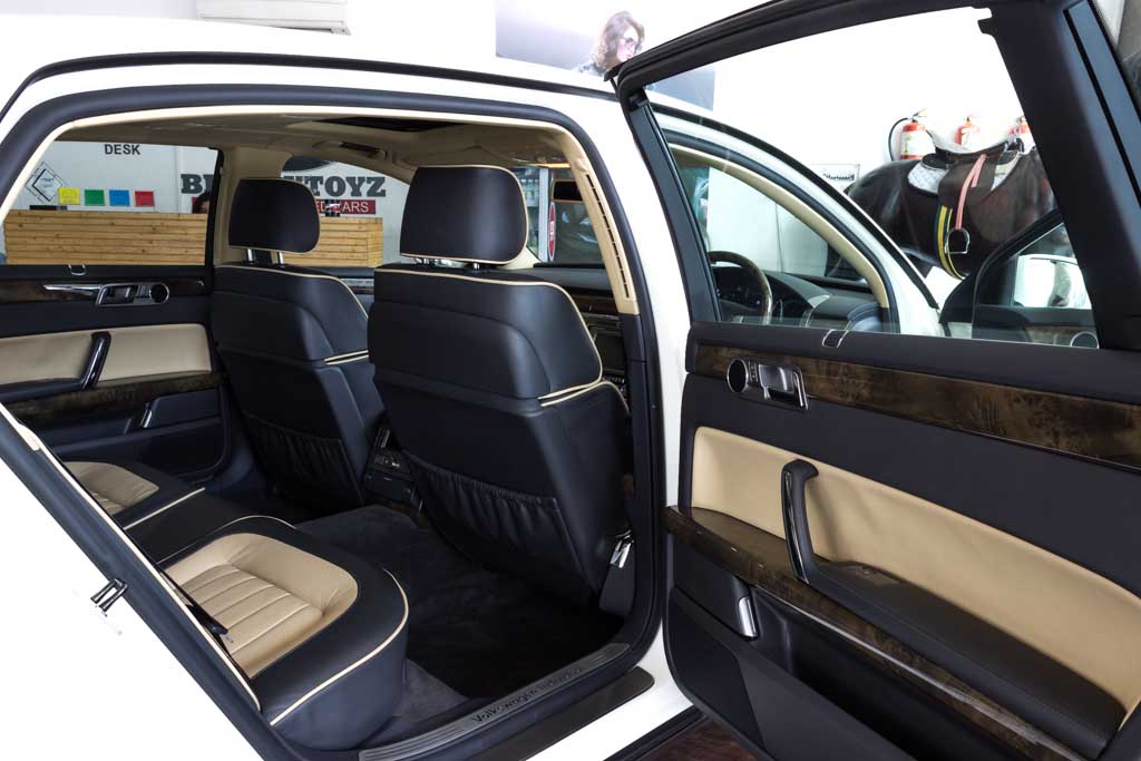 Volkswagen Phaeton Interior 1