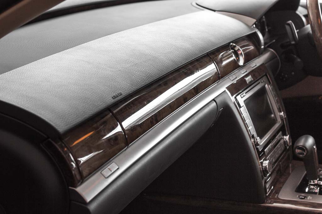 Volkswagen Phaeton Dashboard