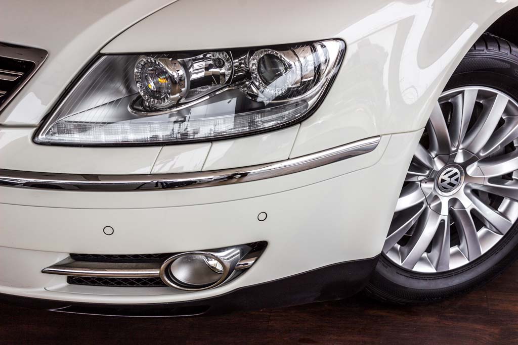 Volkswagen Phaeton Headlight