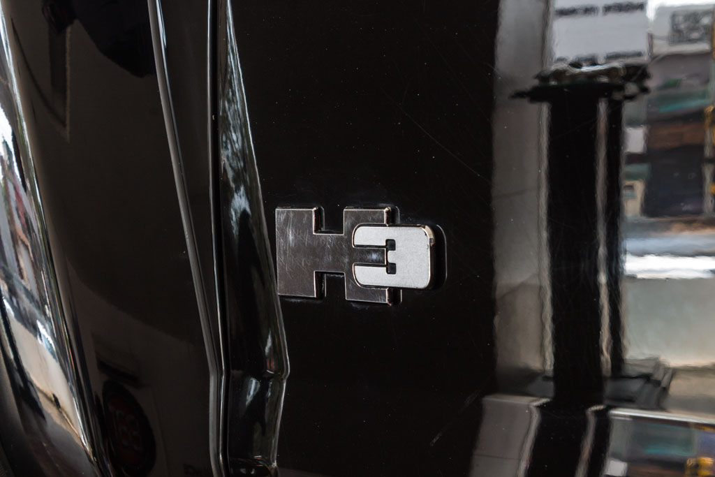 Hummer H3 Model and badging 1