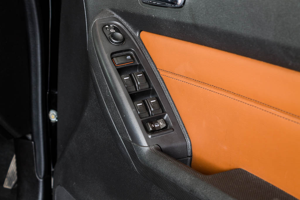 Hummer H3 Window control adjustment