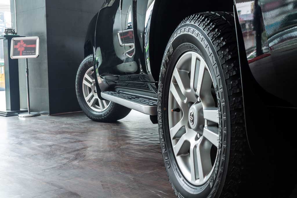 Toyota LandCruiser Prado wheel1