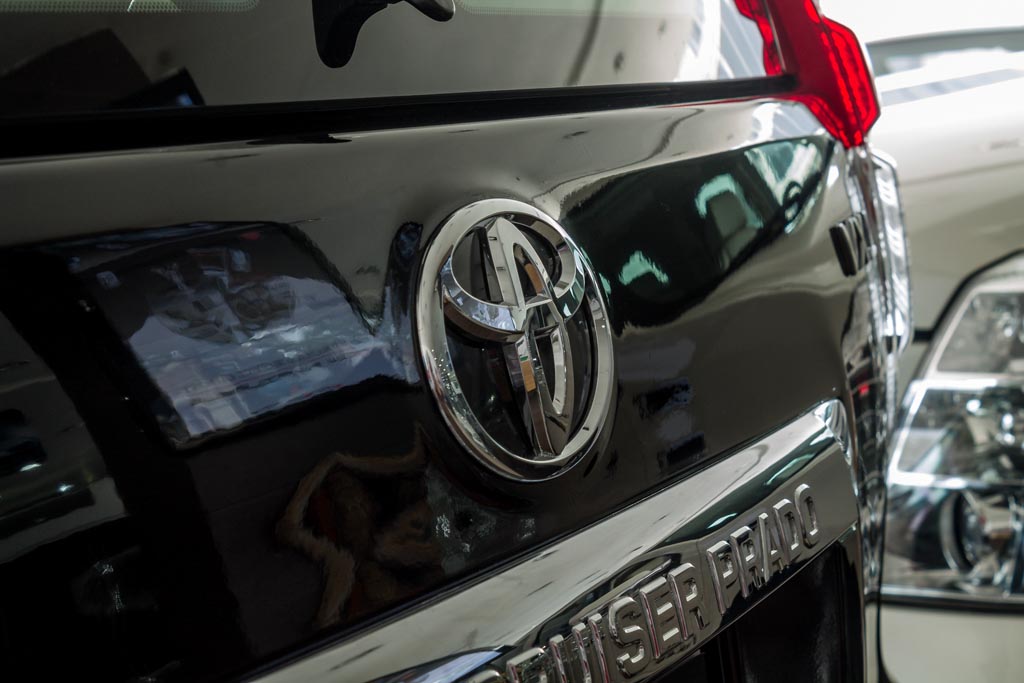 Toyota LandCruiser Prado model and badging