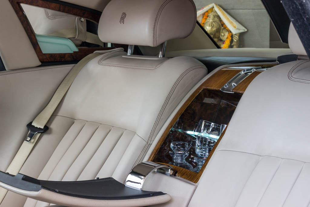 Rolls Royce Phantom rear seat cabinet
