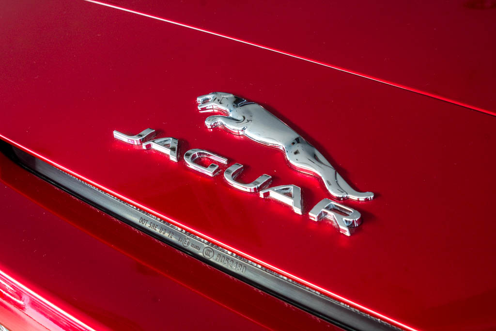 Jaguar F-Type S model and badging 4