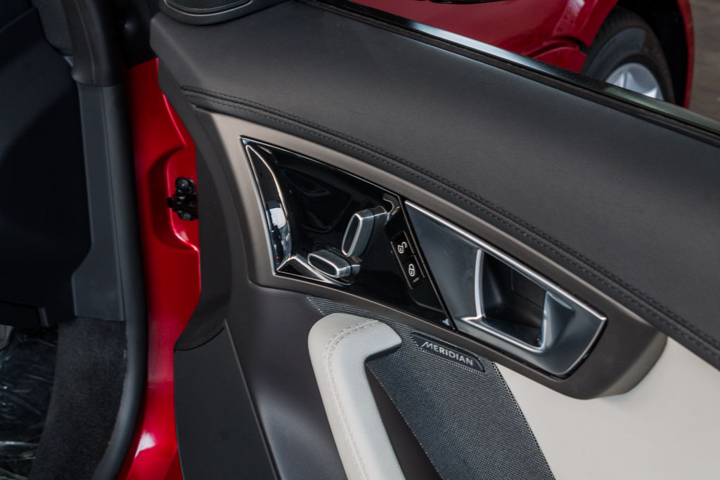 Jaguar F-Type S window adjustment control
