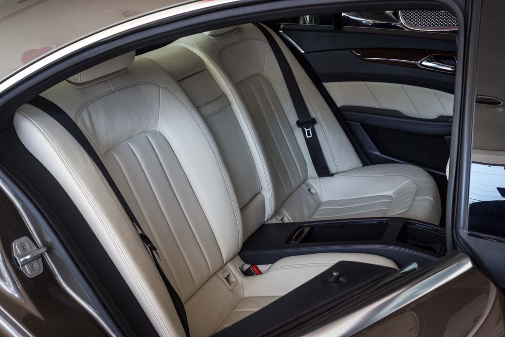 Mercedes-Benz CLS359 dashboard