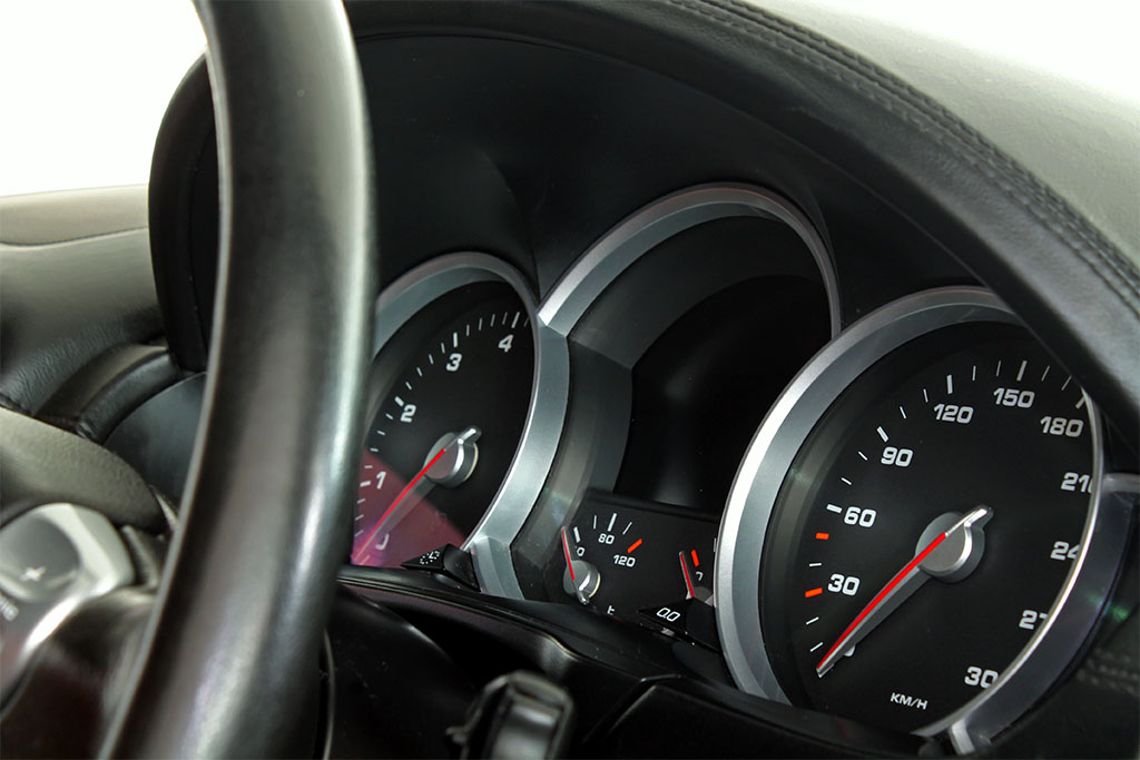 Porsche Cayenne Turbo Instrument cluster