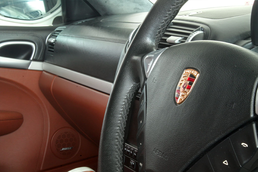 Porsche Cayenne Turbo Model and badging