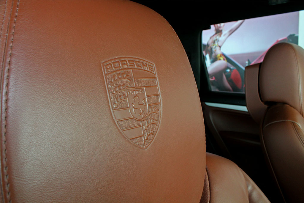 Porsche Cayenne Turbo Model and badging 1