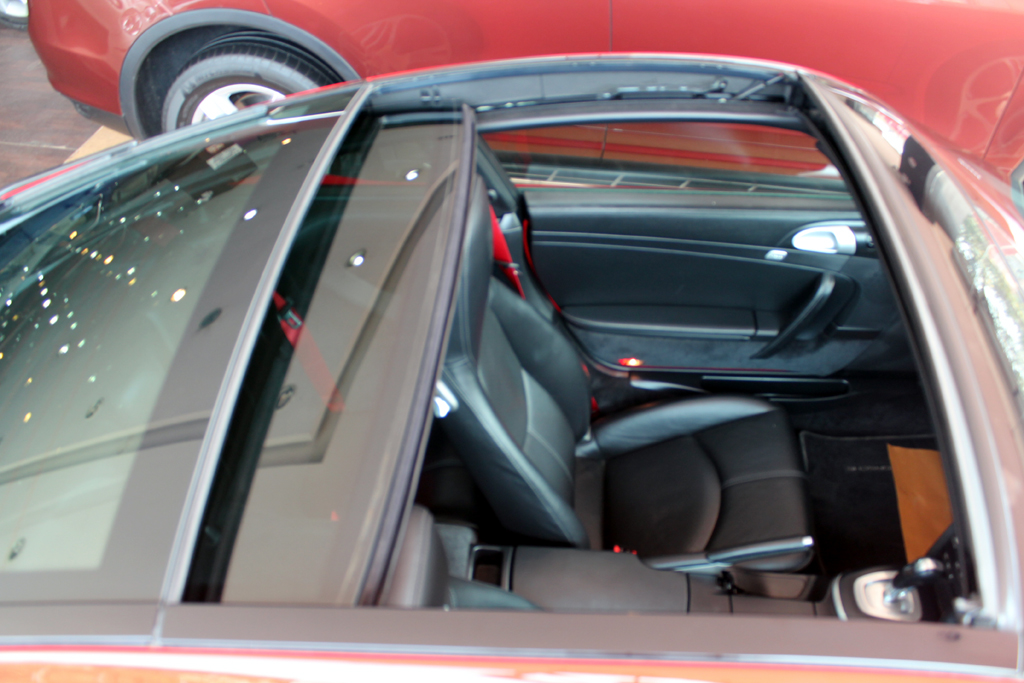 Porsche 911 Targa 4S sunroof open