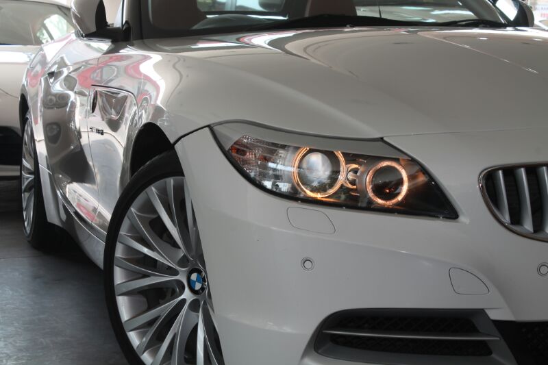 BMW Z4 Headlights