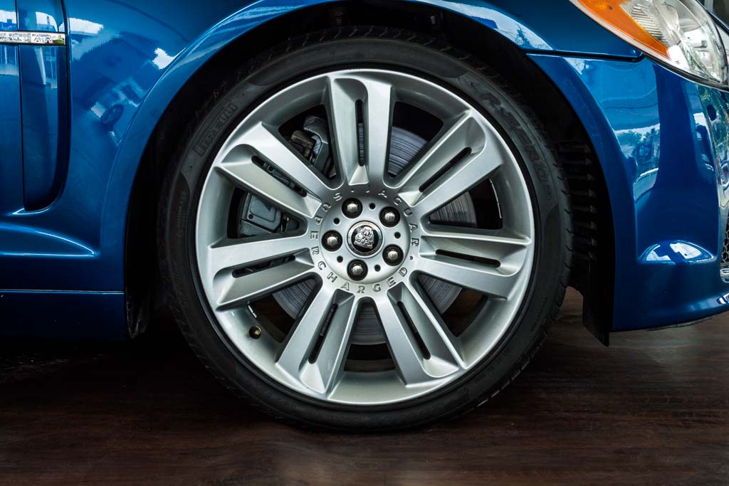 Jaguar XFR wheel