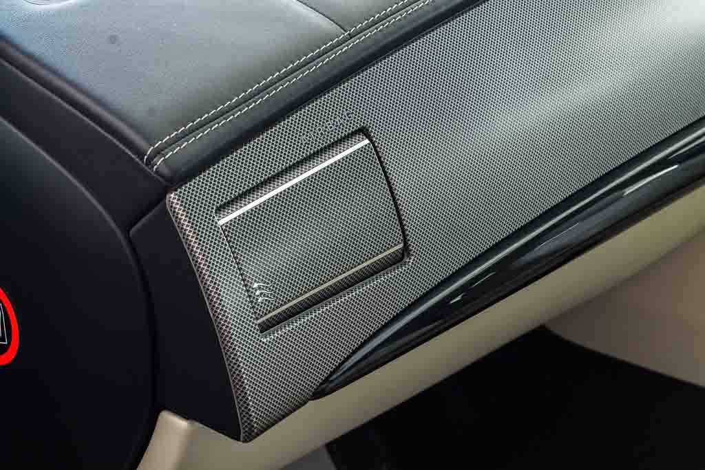 Jaguar XFR speaker
