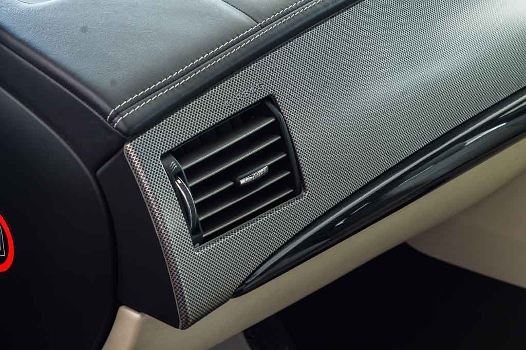Jaguar XFR air vent