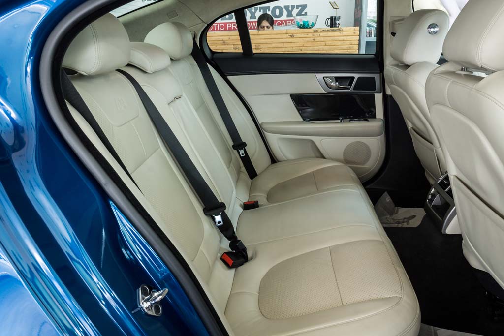 Jaguar XFR rear seats