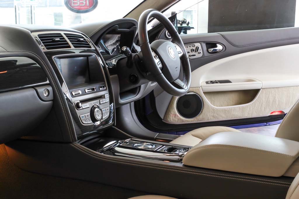 Jaguar XKR Supercharged Coupe