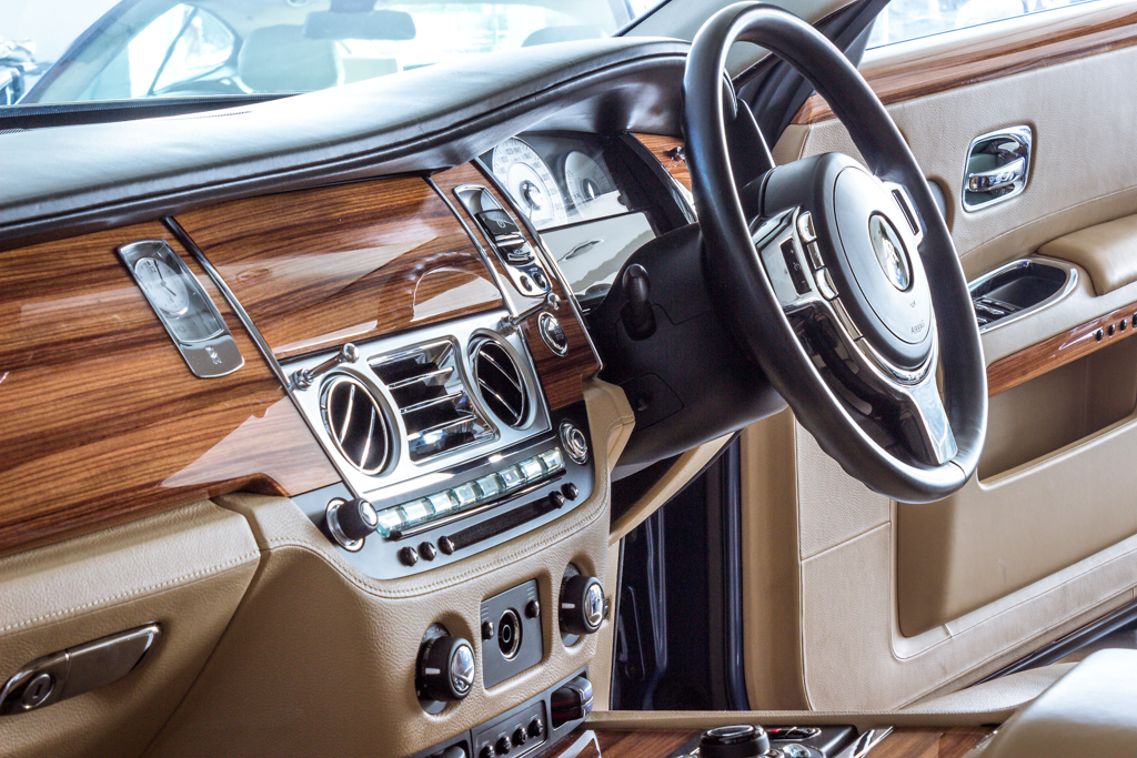 Rolls Royce Ghost Dashboard