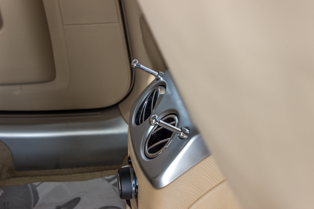 Rolls Royce Ghost Rear air conditioning vents
