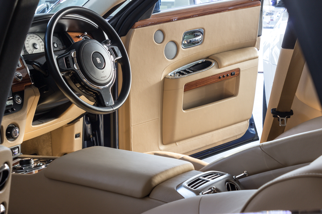 Rolls Royce Ghost Steering wheel