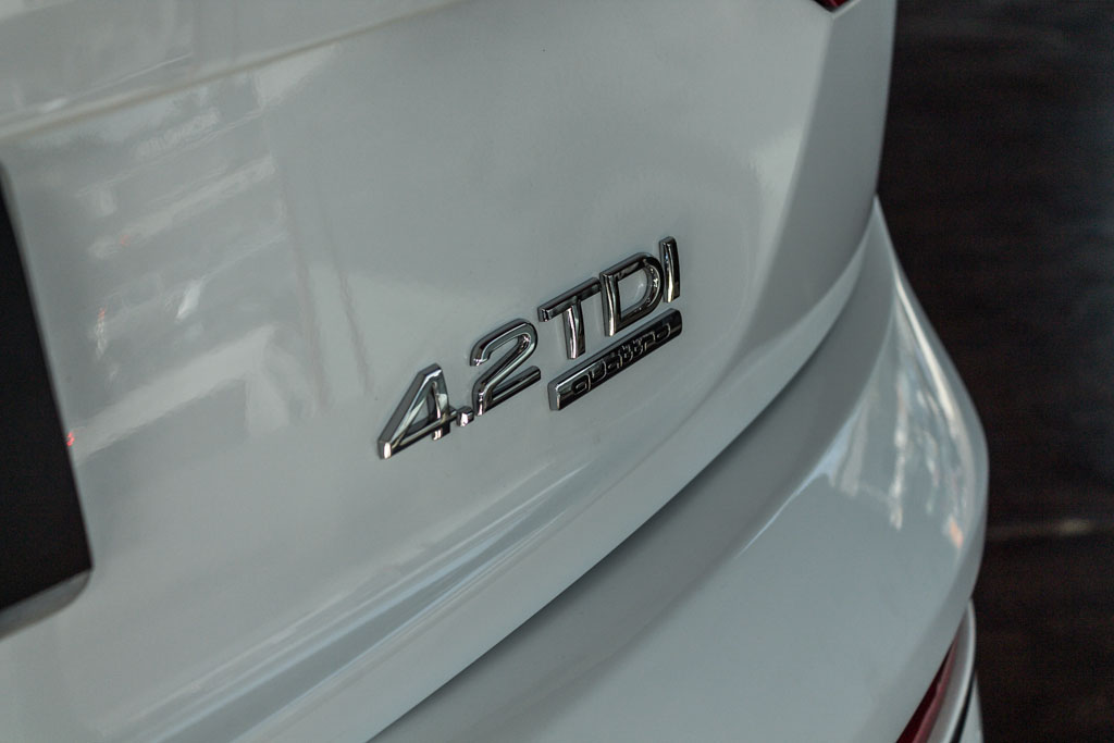 Audi Q7 model and badging
