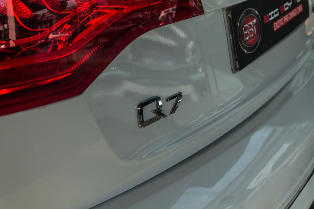 Audi Q7 model and badging