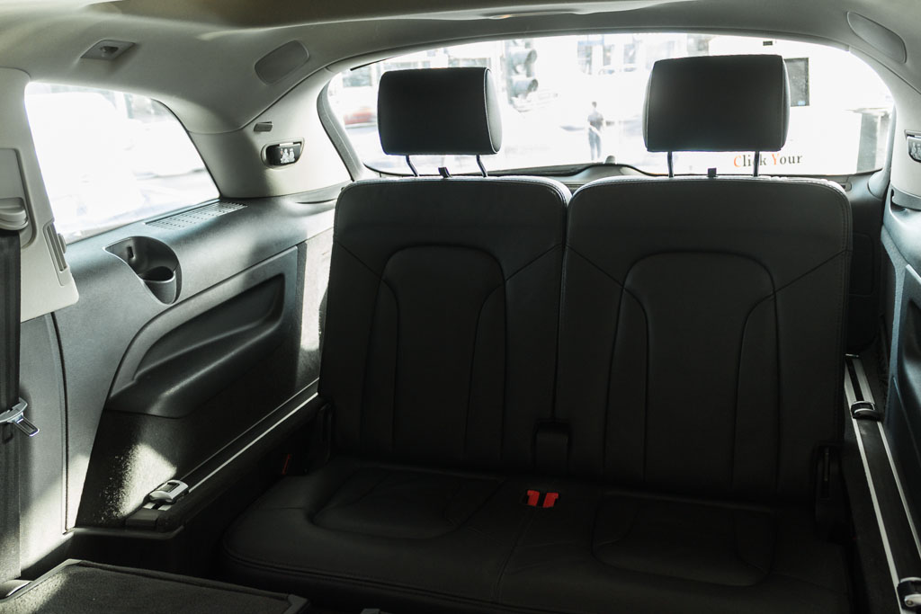 Audi Q7 interior