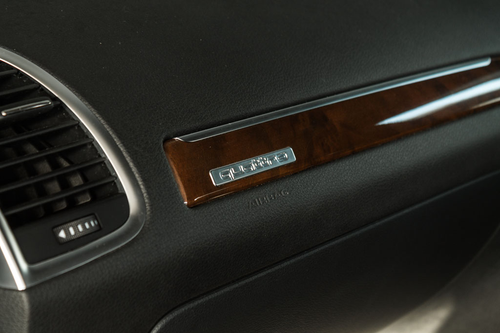 Audi Q7 model and badging