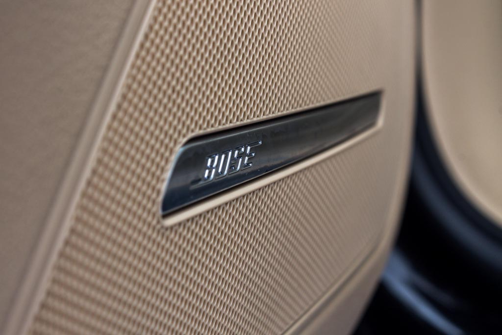 Audi A8 L speaker
